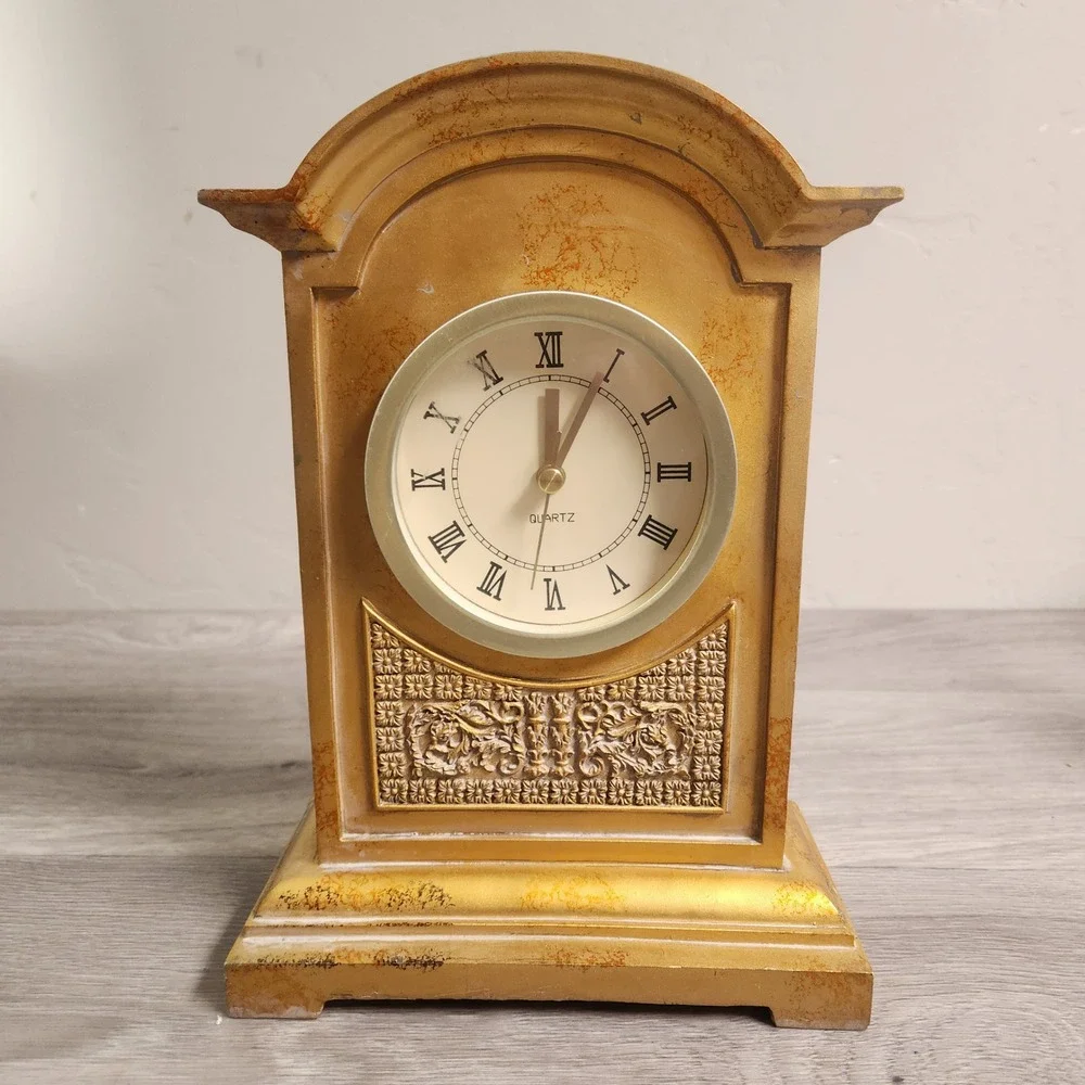 Vintage Gold Quartz Mantel Clock Roman Numerals Ornate Floral‎ Relief Desk Decor